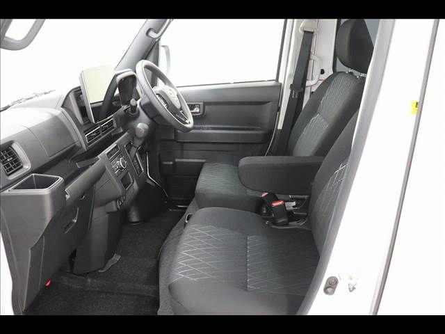 DAIHATSU ATRAI van 2023