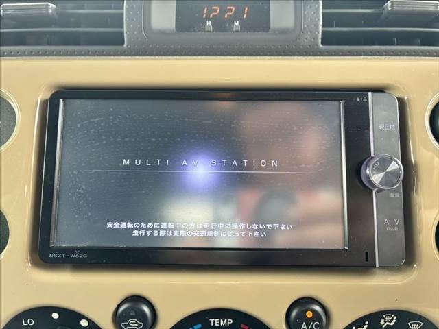 TOYOTA FJ CRUISER 4WD 2013