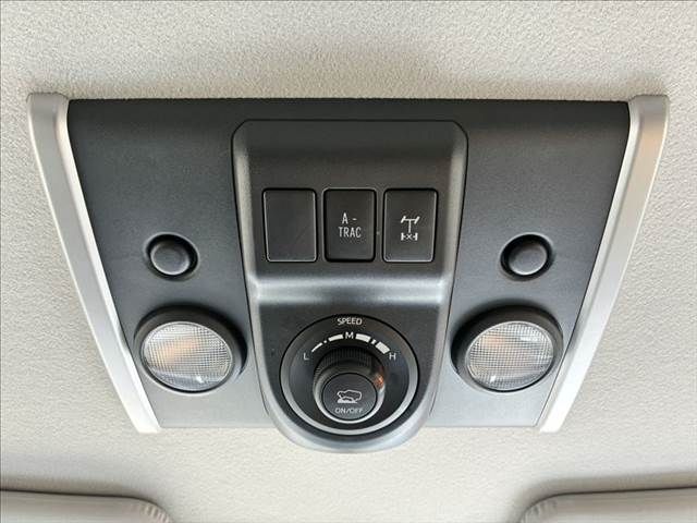 TOYOTA FJ CRUISER 4WD 2013