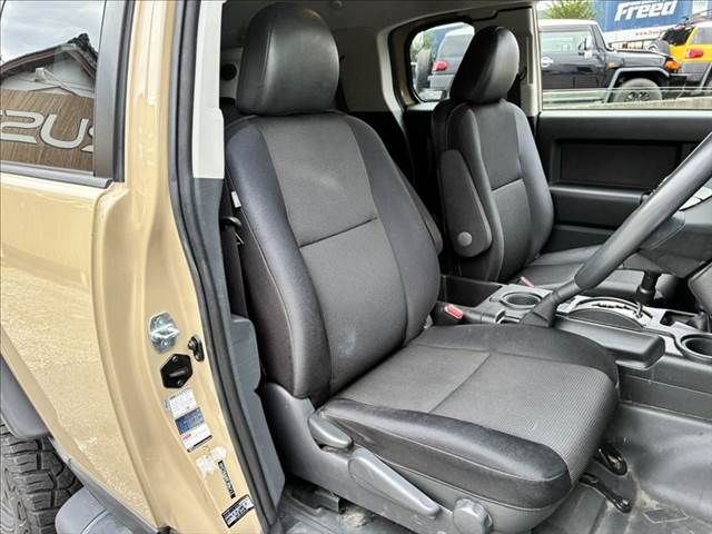 TOYOTA FJ CRUISER 4WD 2013