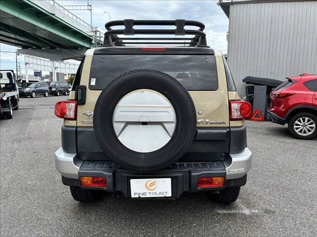 TOYOTA FJ CRUISER 4WD 2013