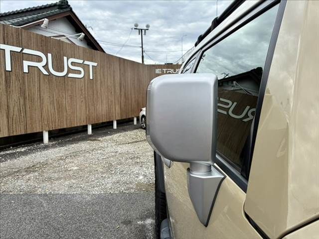 TOYOTA FJ CRUISER 4WD 2013