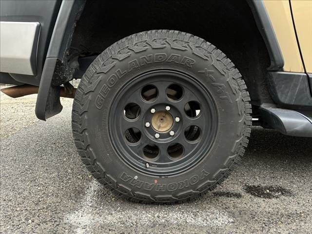 TOYOTA FJ CRUISER 4WD 2013