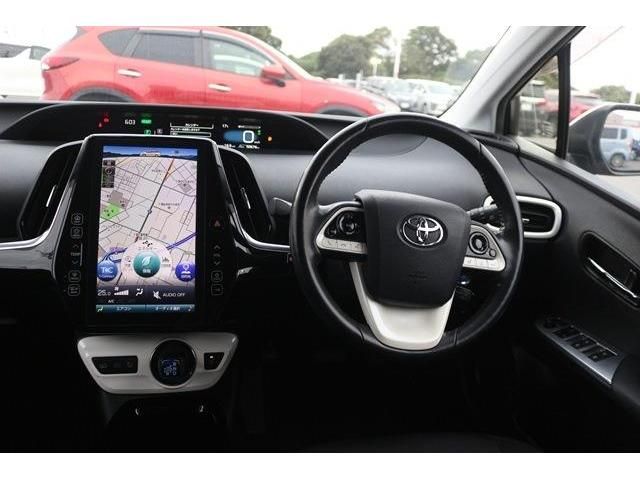 TOYOTA PRIUS PHV 2017