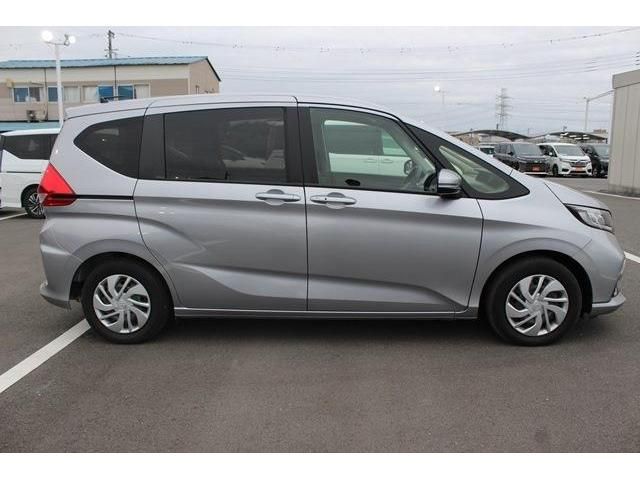 HONDA FREED plus HYBRID 2023