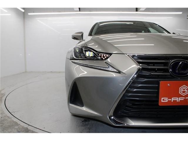 TOYOTA LEXUS IS300h 2019