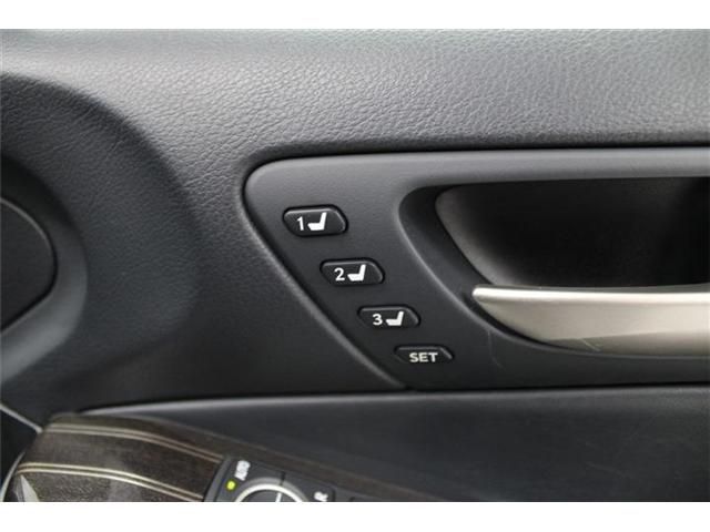 TOYOTA LEXUS IS300h 2019