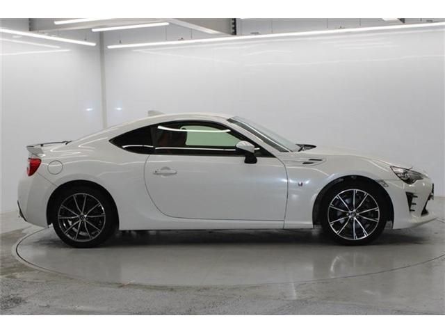 TOYOTA 86 2017