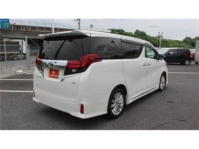 TOYOTA ALPHARD 2015