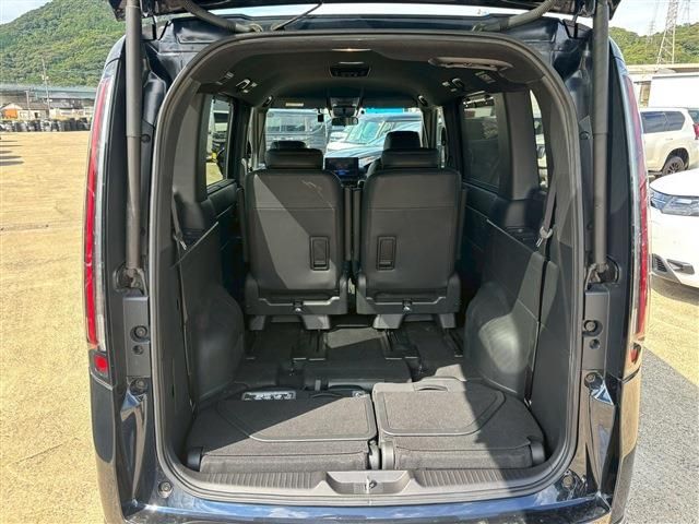 HONDA STEPWAGON e:HEV SPADA 2023