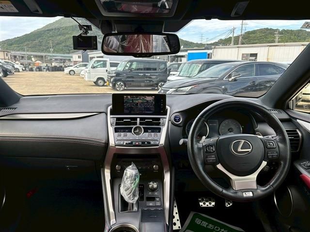 TOYOTA LEXUS NX300h 2019