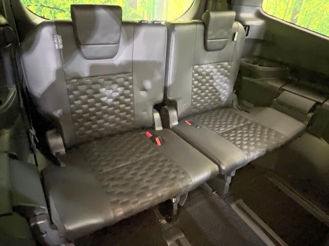 TOYOTA VOXY HYBRID 2023