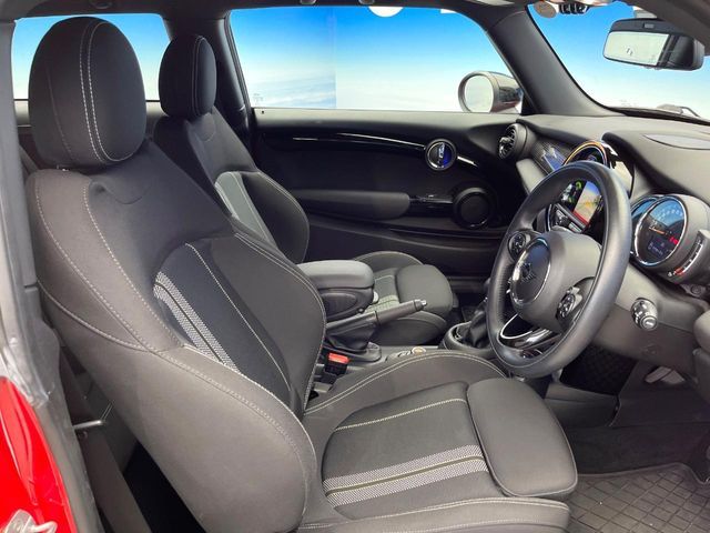 BMW MINI COOPER SD 2019