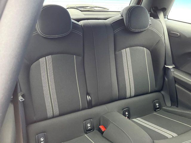 BMW MINI COOPER SD 2019