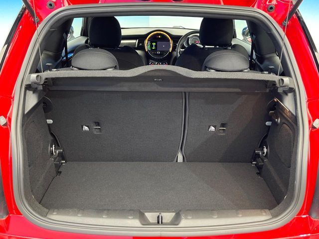 BMW MINI COOPER SD 2019