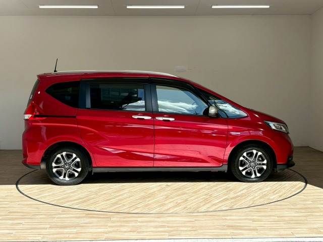 HONDA FREED HYBRID 2020