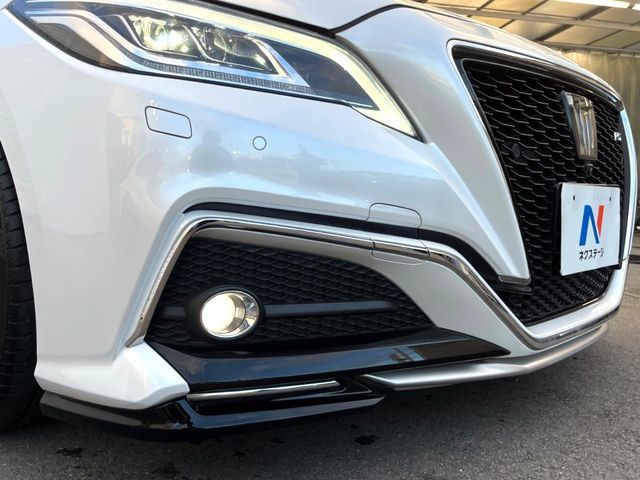 TOYOTA CROWN sedan hybrid 2020