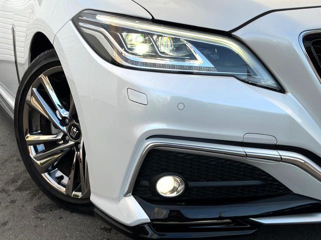 TOYOTA CROWN sedan hybrid 2020