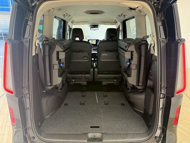 NISSAN SERENA  WG 2023