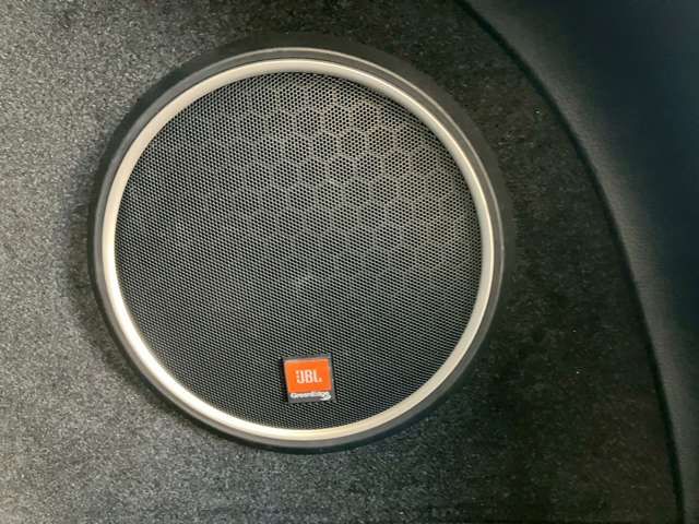 TOYOTA HARRIER HYBRID 2015