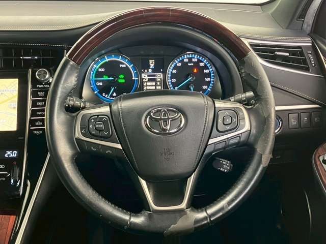 TOYOTA HARRIER HYBRID 2015