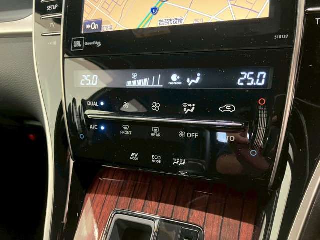 TOYOTA HARRIER HYBRID 2015