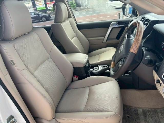 TOYOTA LANDCRUISER PRADO 2022