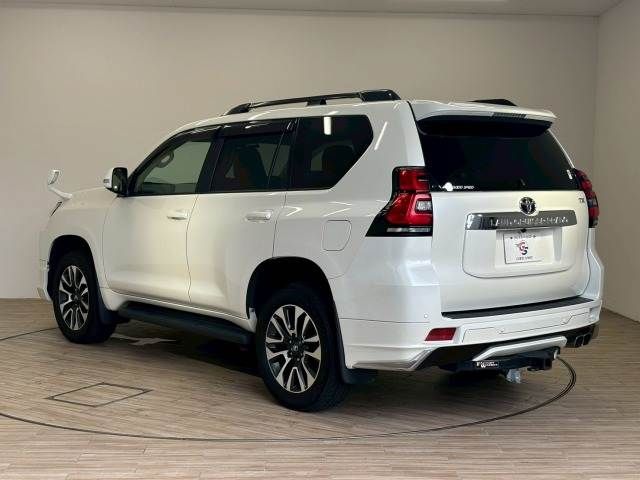 TOYOTA LANDCRUISER PRADO 2022