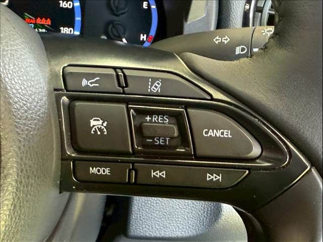 TOYOTA YARIS CROSS HYBRID 2023