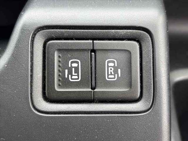 MITSUBISHI DELICA D:2 CUSTOM 4WD 2018