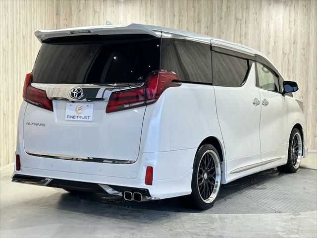 TOYOTA ALPHARD 2018