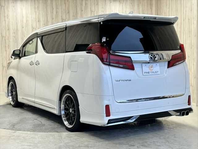 TOYOTA ALPHARD 2018