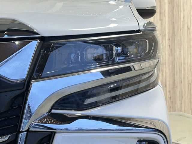 TOYOTA ALPHARD 2018