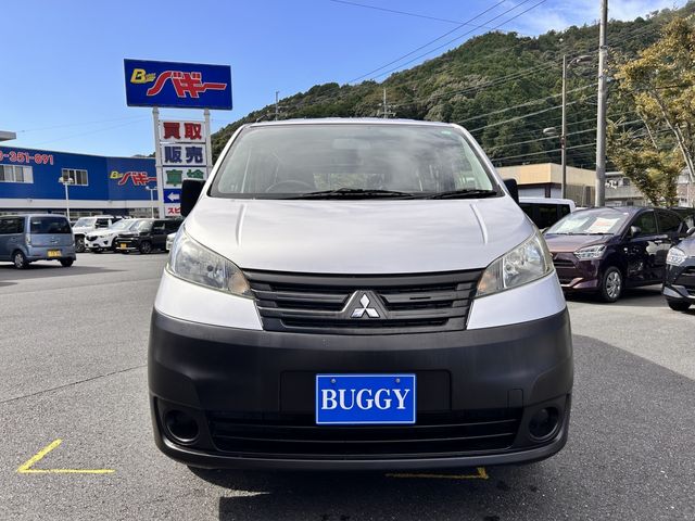 MITSUBISHI DELICA van 2WD 2013