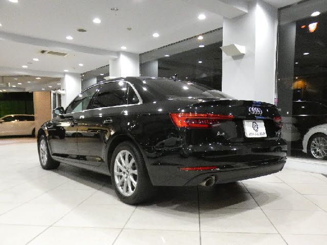 AUDI AUDI A4 2017
