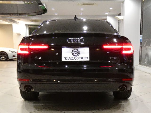 AUDI AUDI A4 2017