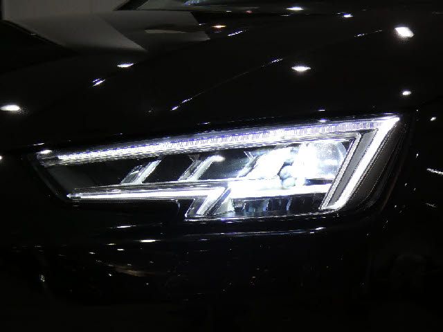 AUDI AUDI A4 2017