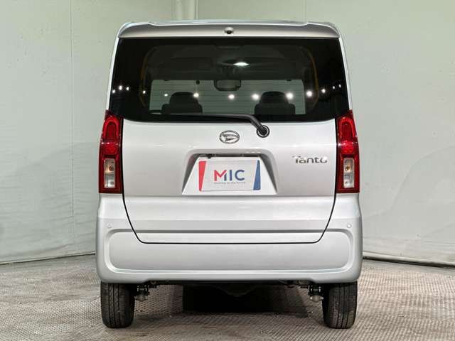 DAIHATSU TANTO 4WD 2019