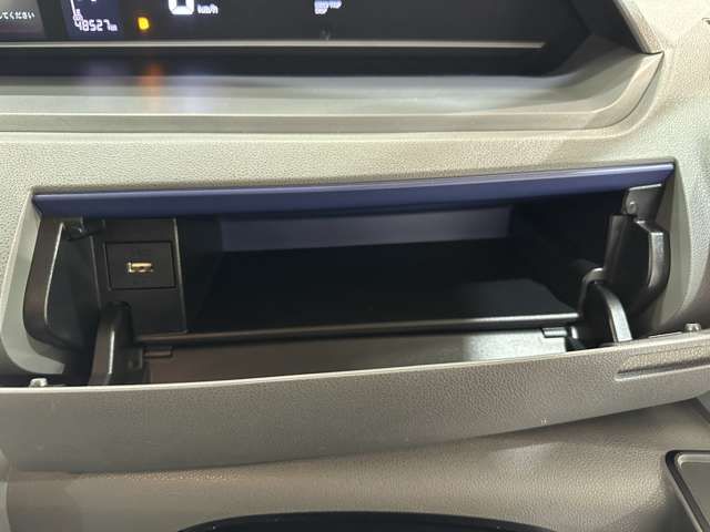 DAIHATSU TANTO 4WD 2019