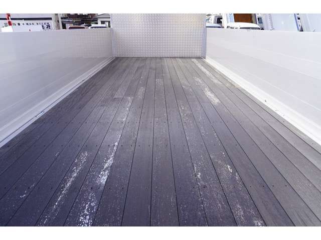 MITSUBISHI FUSOU FIGHTER 2023