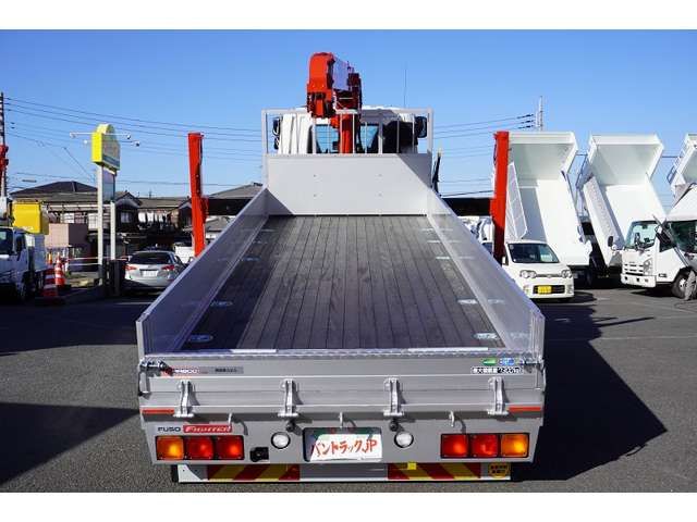 MITSUBISHI FUSOU FIGHTER 2023