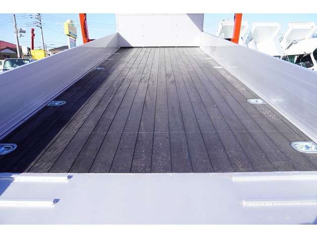 MITSUBISHI FUSOU FIGHTER 2023