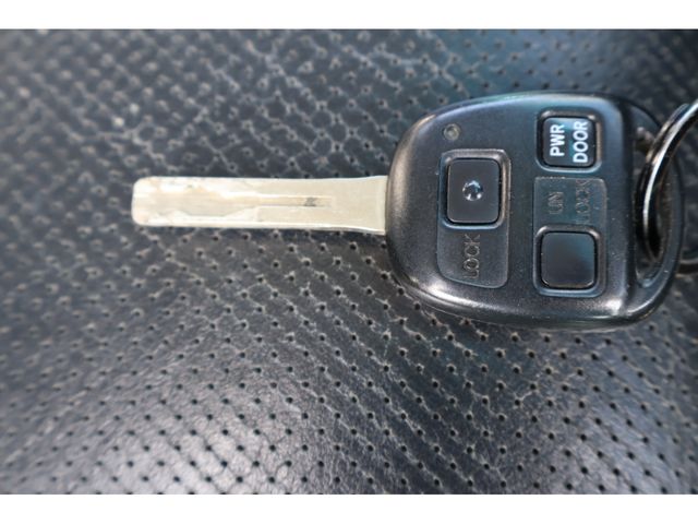 TOYOTA HARRIER 2WD 2008