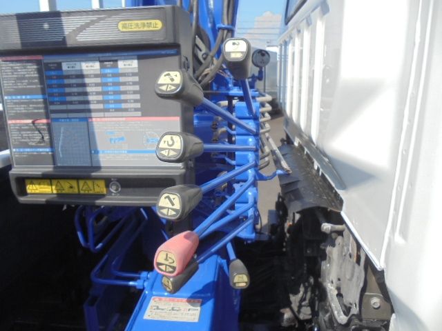 MITSUBISHI CANTER 2014