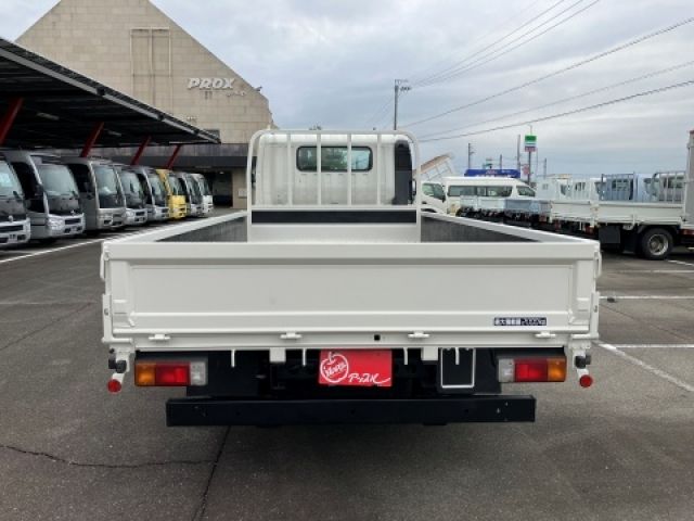 HINO DUTRO 2020