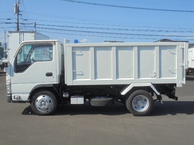 ISUZU ELF 2012
