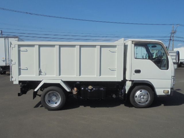 ISUZU ELF 2012