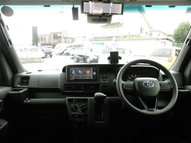 TOYOTA PIXIS van 4WD 2023