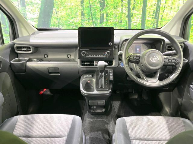 TOYOTA SIENTA HYBRID 2024