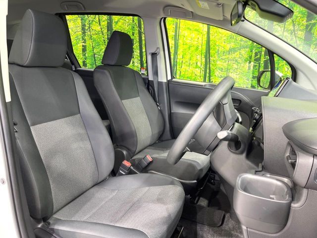 TOYOTA SIENTA HYBRID 2024